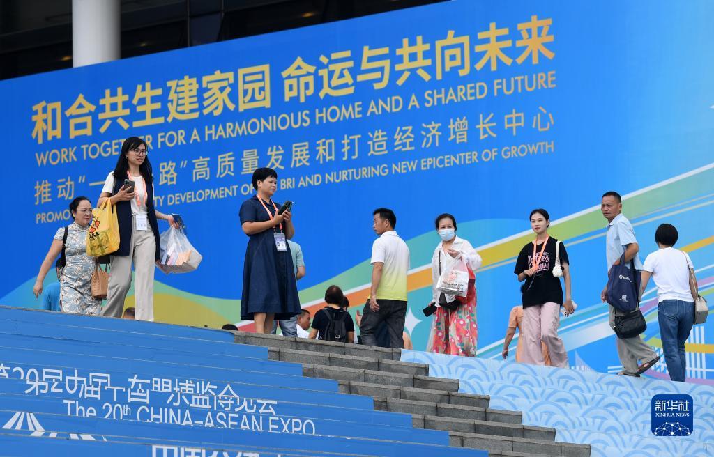 免费炸三张金花游戏下载娱乐版